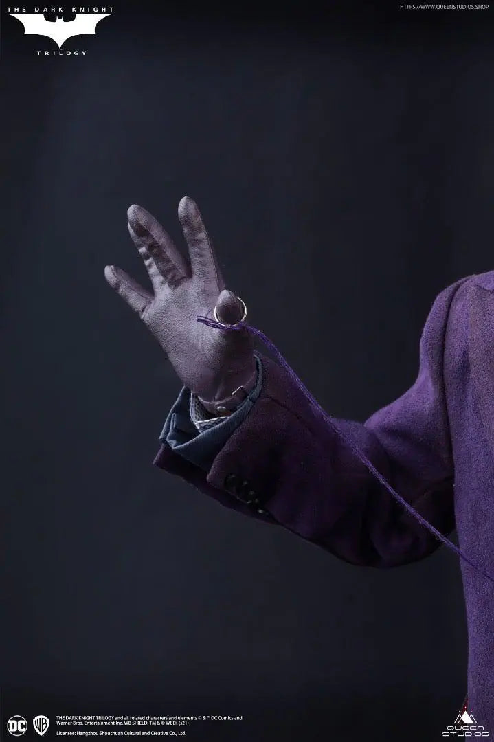 Queen Studios The Dark Knight Joker 1/4 Scale Statue