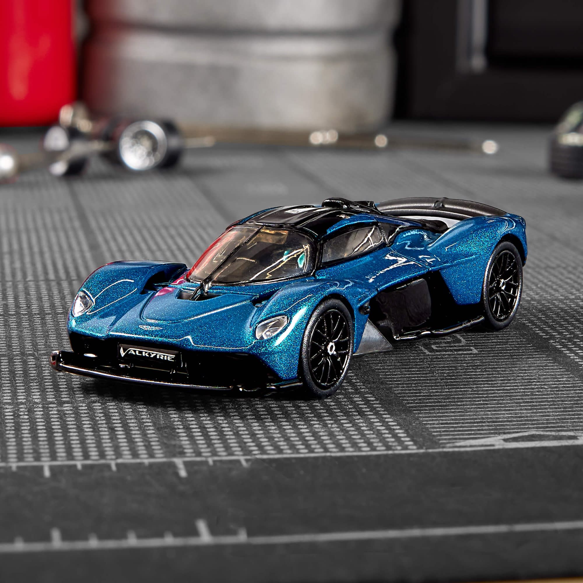 Hot Wheels Elite 64 Aston Martin Valkyrie Creations Exclusive