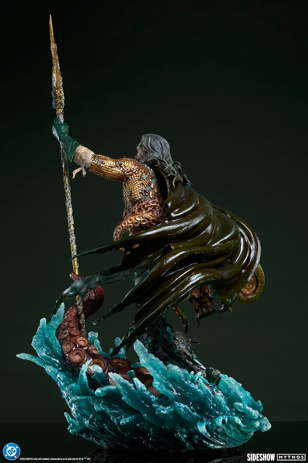 Aquaman: Lord of the Deep Premium Format By Sideshow Collectibles