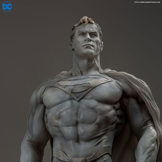 Queen Studios Superman (Museum Line) 1/4 Scale Statue